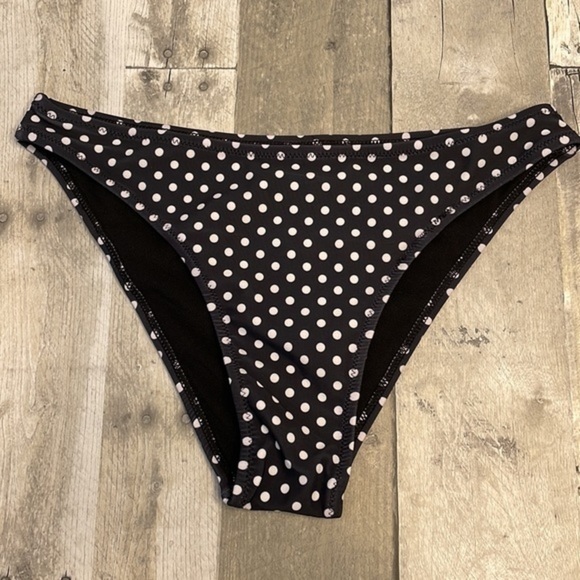 Nwt 2 piece bikini. Black‎ and white polka dot.  Size small - Picture 7 of 11